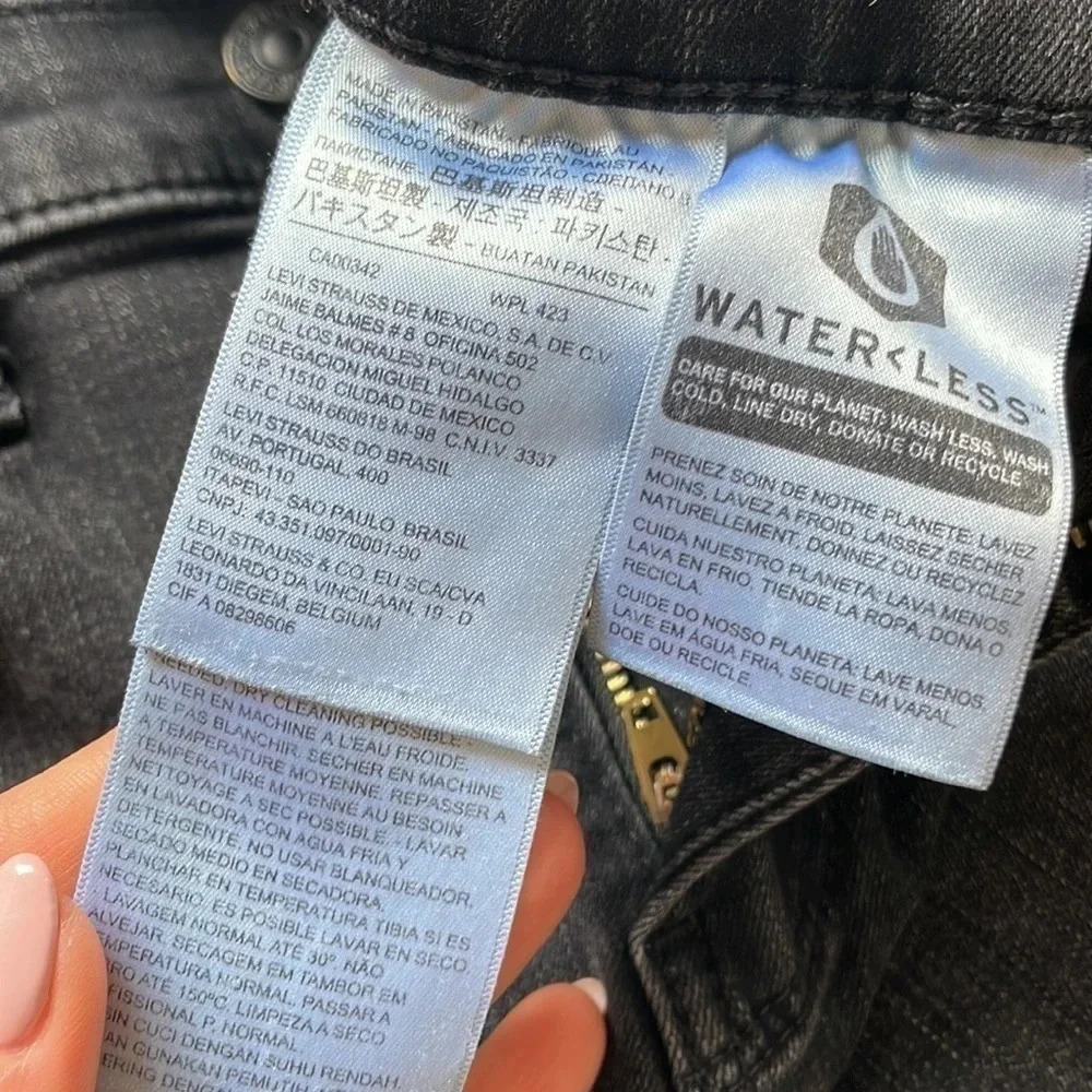 Levi's 720 High Rise Super Skinny Jeans - Picture 10 of 15